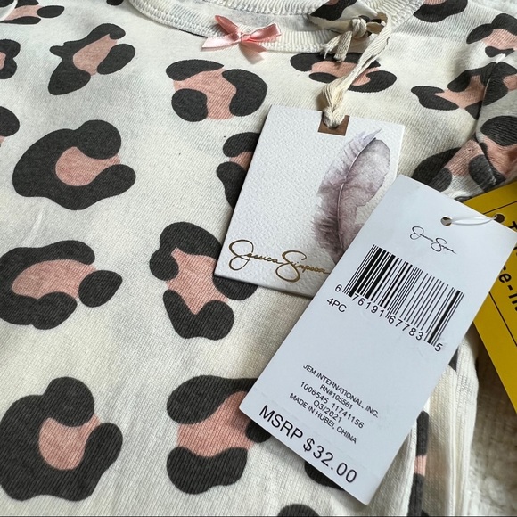 NWT Jessica Simpson 4 Piece Pajama Set - Picture 3 of 15